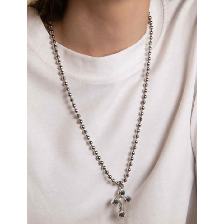 Collar Cruz Plata 
Cuentas Negras
